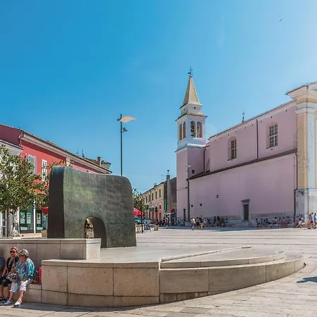 Apartamento Three-bedroom In Poreč